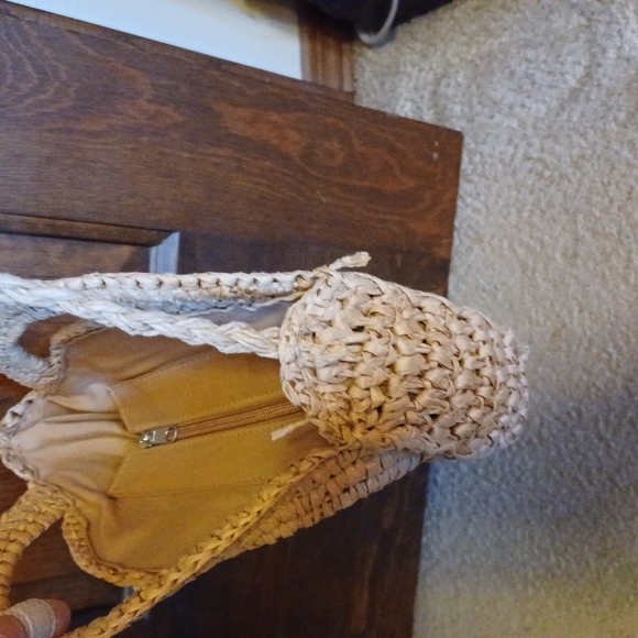 Round raffia purse, boho - Picture 5 of 9
